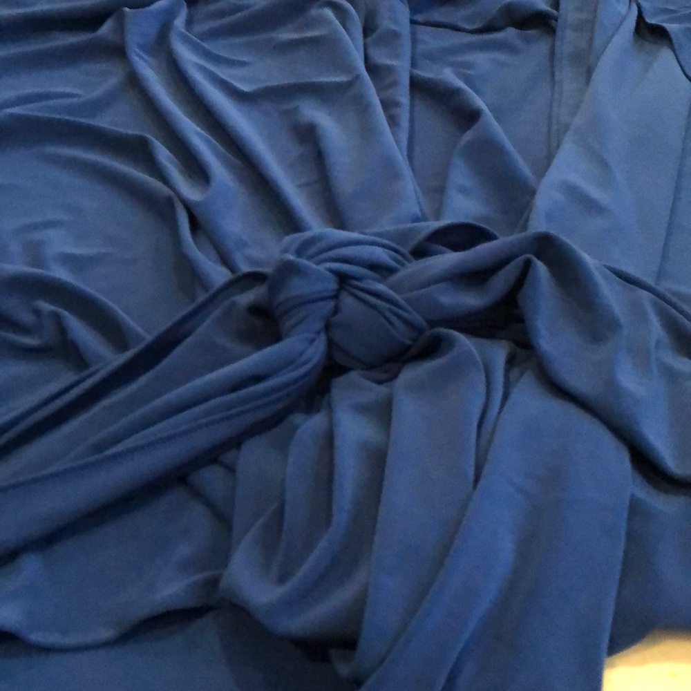 Blue top - Picture 6 of 6